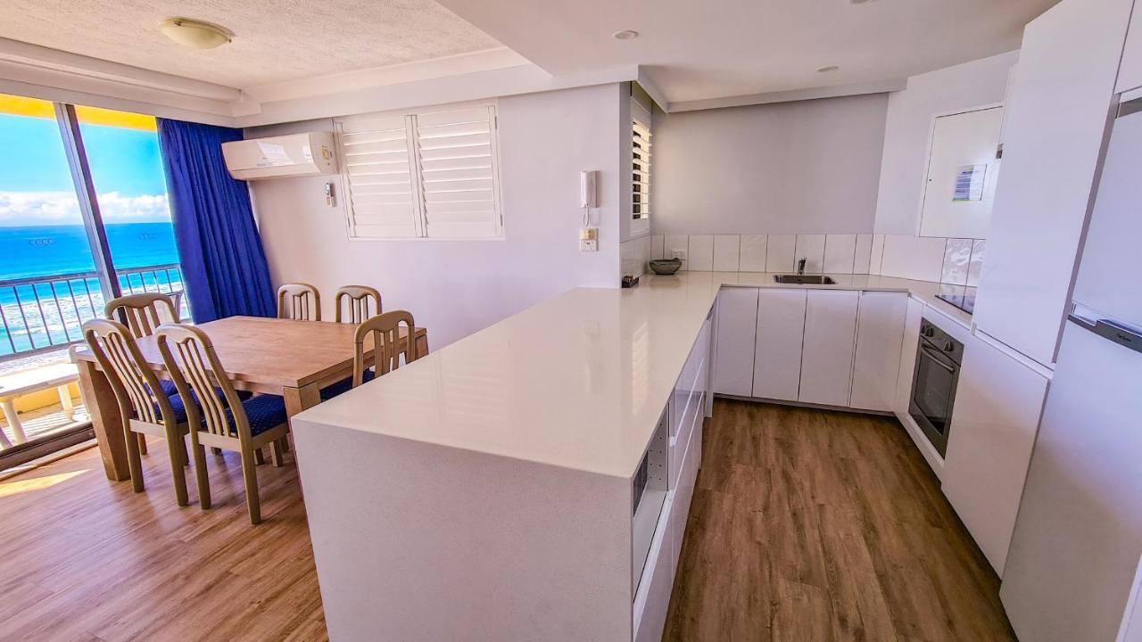 Pelican Sands Beach Resort Gold Coast Exterior foto